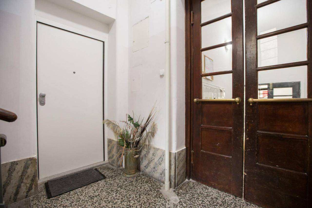 Apartman Pierre Zagabria Esterno foto